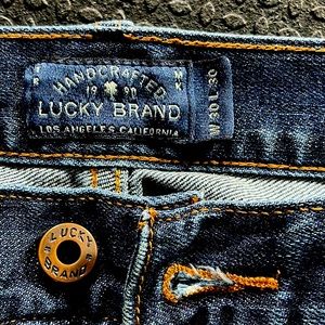Lucky brand pants 30/30 but more like 30/29
